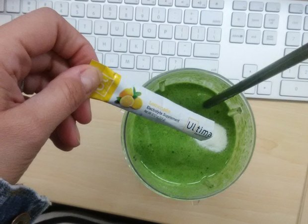 Oops, forgot to blend in Ultima Replenisher. No biggie. Just stir it in post blend! This is a perfect hack when ordering pre-made smoothies! Try it!