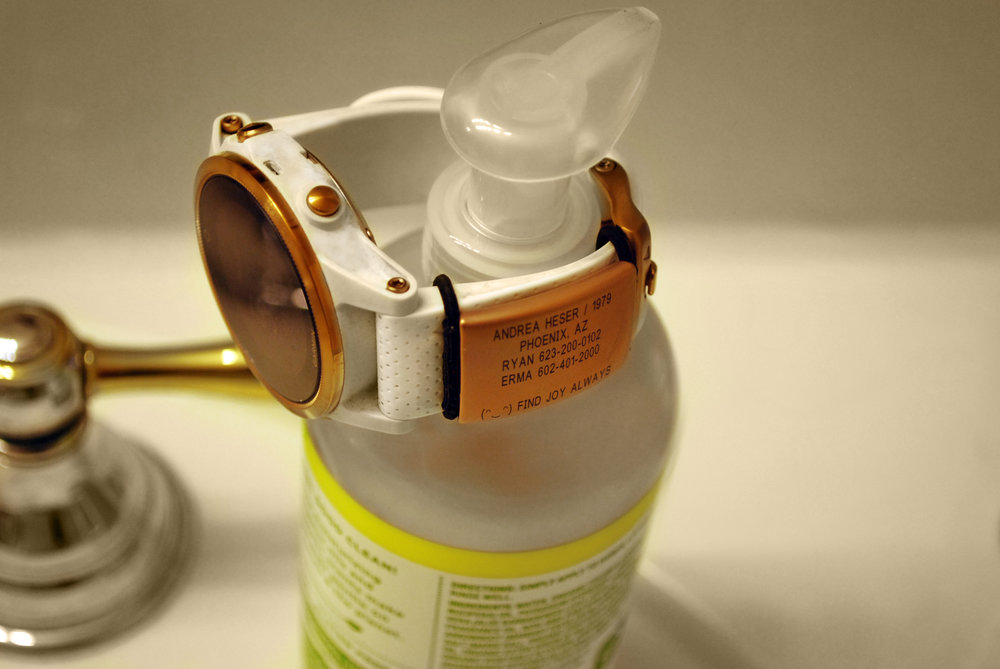 The Sidekick iD comes with two bungee attachments, so alternate them if one gets too sweaty or wet from a workout or daily life.